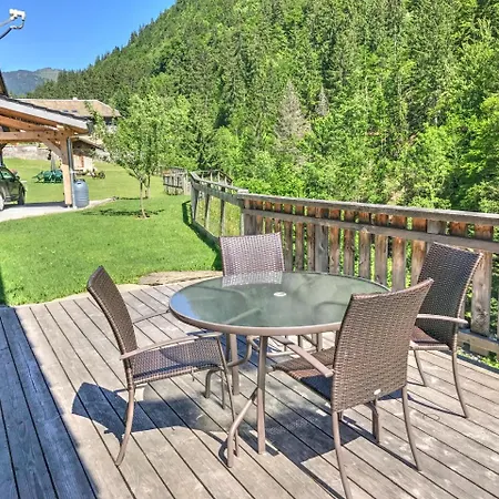Chalet La R'mise C04 Holiday 3 Chalet Montriond