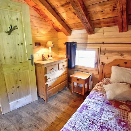 Chalet La R'mise C04 Holiday 3 Chalet